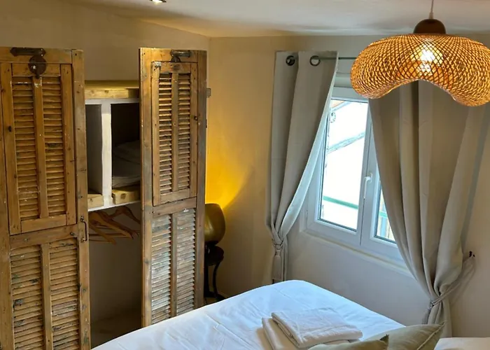 Appartement Lumineux Avignon Intra-Muros Au Calme