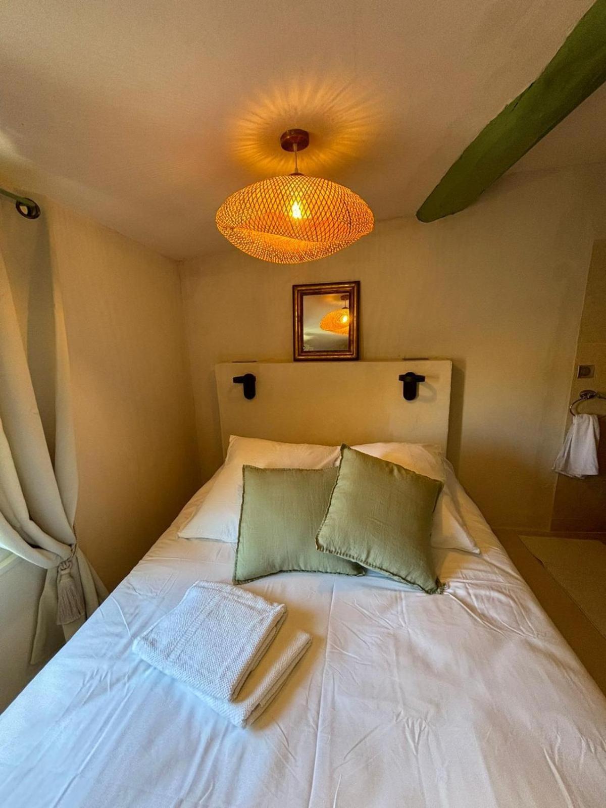 Lumineux Intra-muros Au Calme Apartamento Aviñón