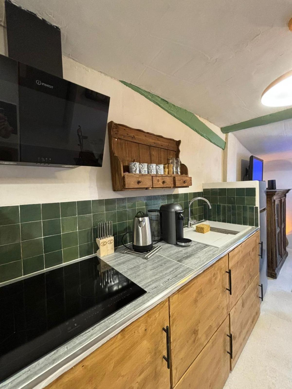 Apartment Lumineux Intra-muros Au Calme Avignon